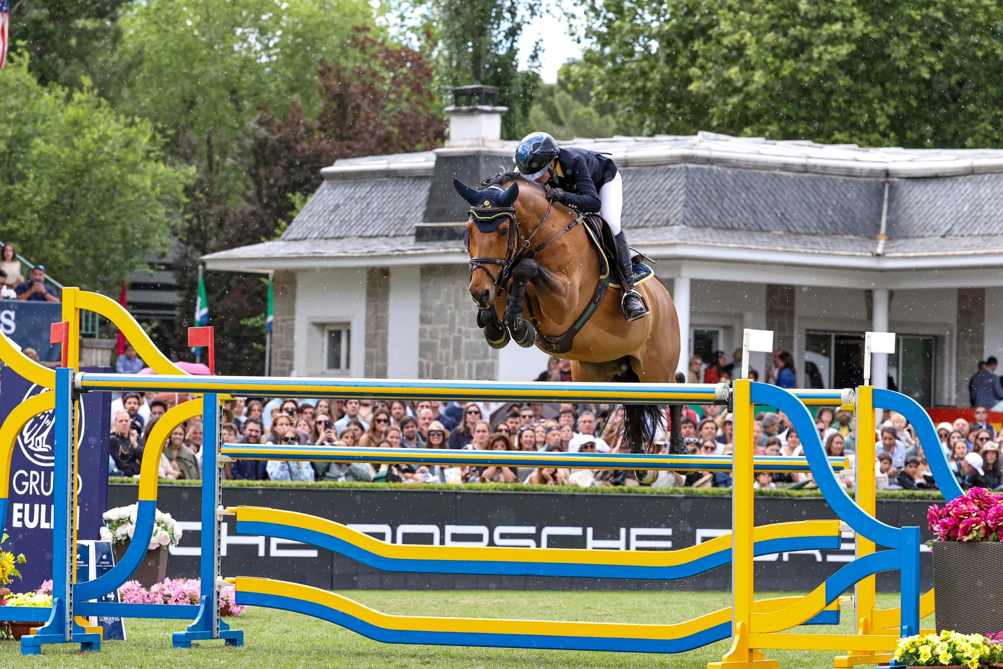 Edwina & Fellow Castlefield win the Longines Global Champions Tour Grand Prix of Madrid 