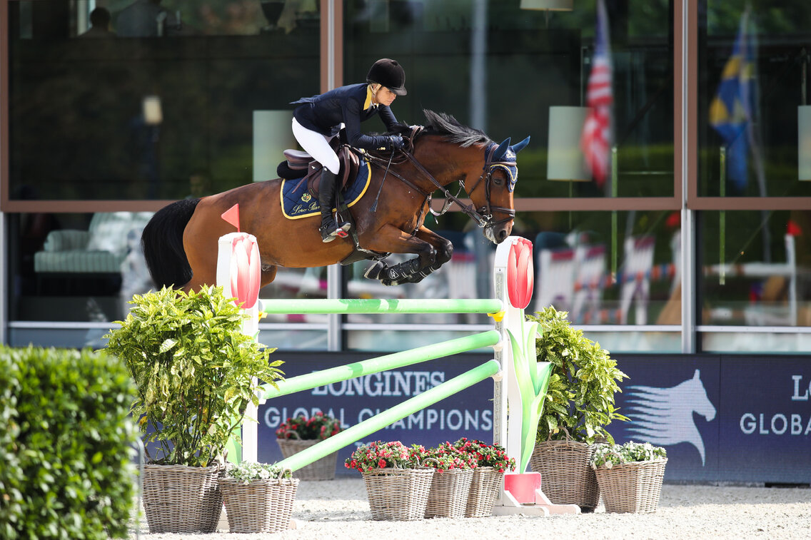 EDWINA TAKES THIRD PLACE IN VALKENSWAARD GRAND PRIX